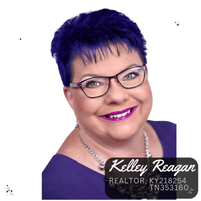Regan Headshot (1)